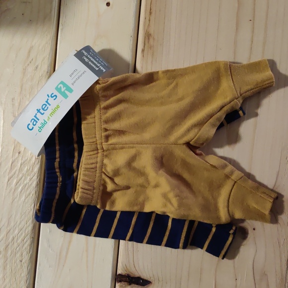 Carter's 2 pack premie pants - Picture 2 of 3